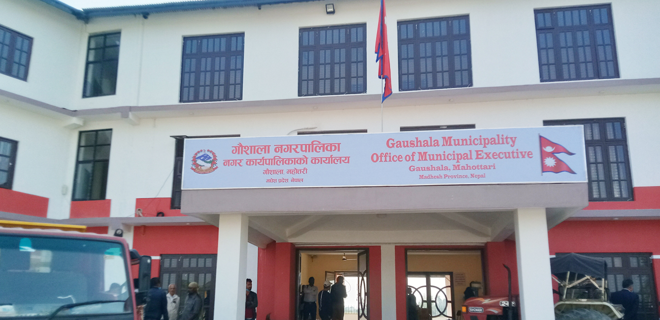 गर्मी छल्न विद्यालयहरू धमाधम बन्द गरिँदै